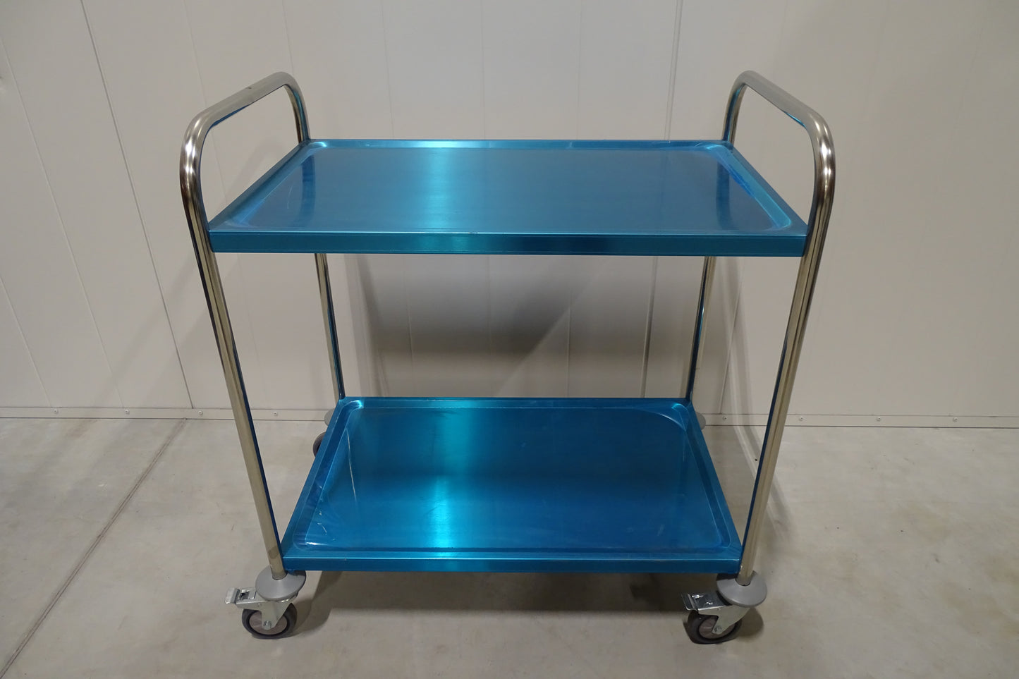 Hendi 2-Kerros Tasovaunu